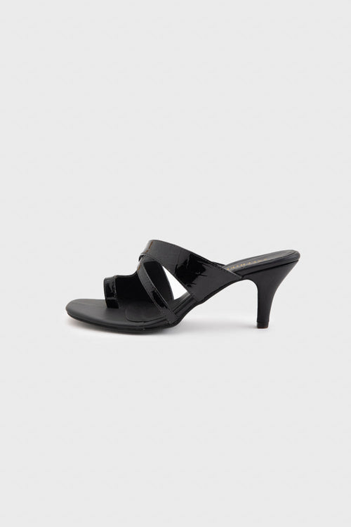 Sapphire - Black Heels