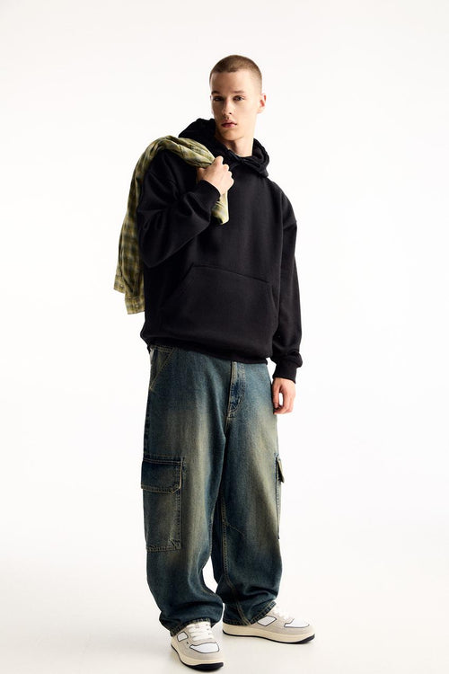 Vybe - Men Basic Hoodie - Black