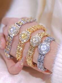 Shein - 1pc Women's Watch Flower Shaped Luxurious Jewelry Watch Waterproof Quartz Watch