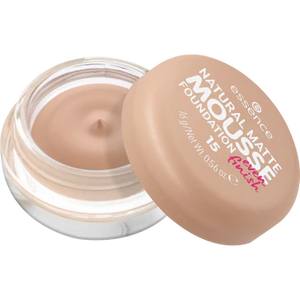 Essence - Natural Matte Mousse Found. 04