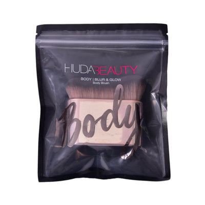 HUDA BEAUTY BLUR AND GLOW BRUSH