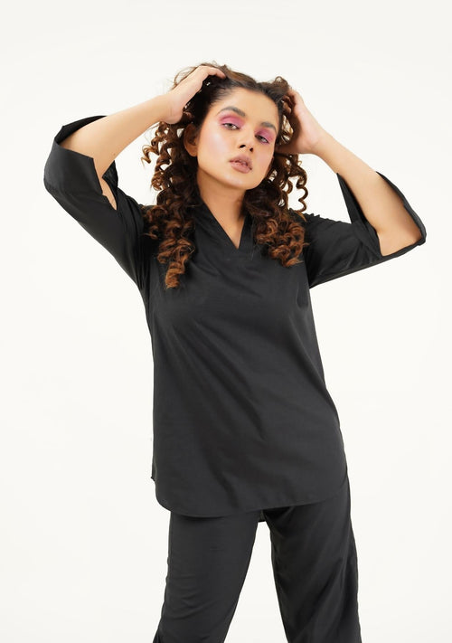 Nine90nine High Low V Neck Top - Black
