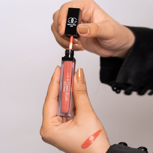 Glow & Glee - Lip & Cheek Blush Soft Matte 318 Moon Kiss 8ml