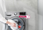 LG WASHING MACHINE 15/8 KG F0L9DGP2S