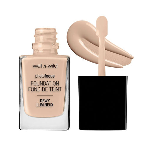 Wet N Wild - Photo Focus Dewy Foundation - Nude Ivory
