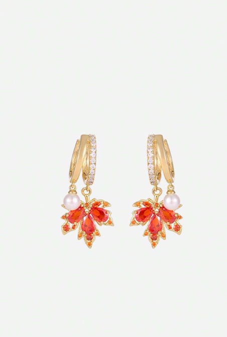 Shein - 1 Pair Fashionable Delicate Zirconia Maple Leaf Design Clip-on Earrings For Women