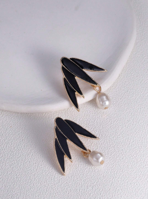 Shein - 1 Pair Chinese Style Bamboo & Pearl Earrings, High-end Niche Design Black