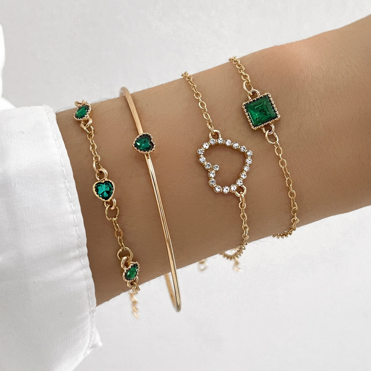 Floret - Rhinestone Heart Bracelet