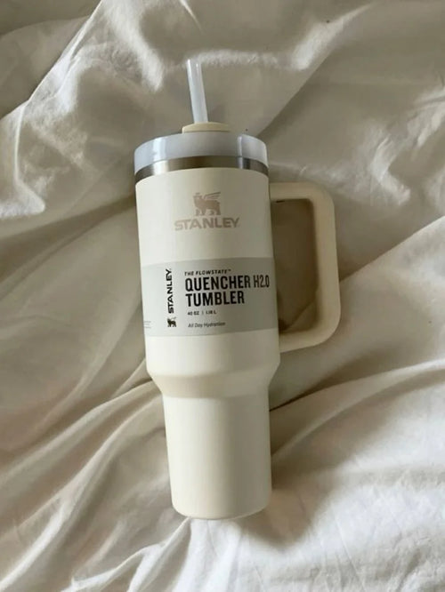 Home.co - Stanley Quencher H2.0 Tumbler 40 Oz - Cream