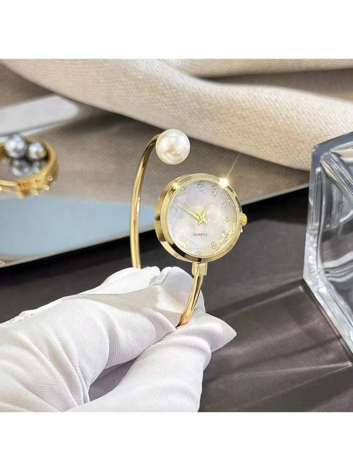Shein - 1pc Women's Delicate Bracelet Watch With 1 Large Pearl, Diamond-cut Glass Crystal Dial, Minimalist Quartz Watch Bracelet - Gold