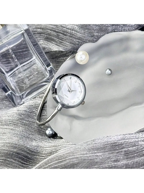 Shein - 1pc Women's Slender Banglet Watch With 1pc Large Pearl, Diamond Cut Dial And Glass Rhinestones, Simple Quartz Watch