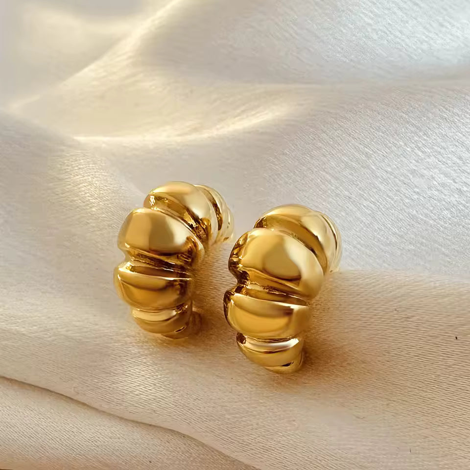 Shein - Pair Stainless Steel Exaggerated C-shape Hoop Earrings