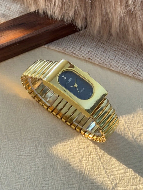 Shein - 1pc Fashion Contrast Color Geometric Pattern Women's Quartz Watch - Gold