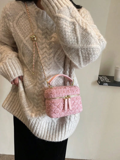 Shein - Mini Quilted Chain Crossbody Bag, Lightweight And Portable