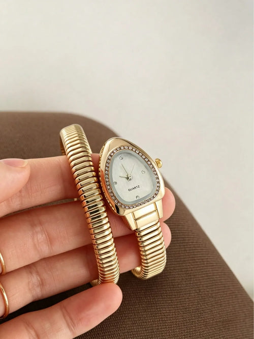 Shein - 1 Women S Watch With A Snake Shaped Head Wrapped Around The Strap